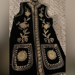 Afghan dress size M and L color black and red